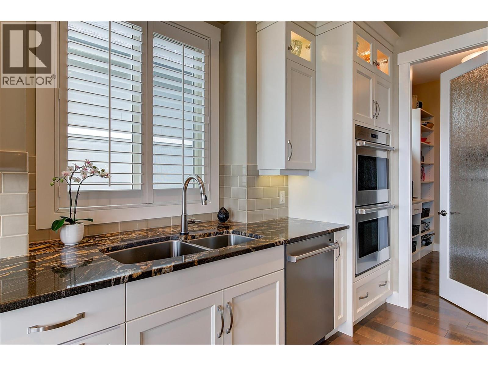  440 Lakepointe Drive, Kelowna