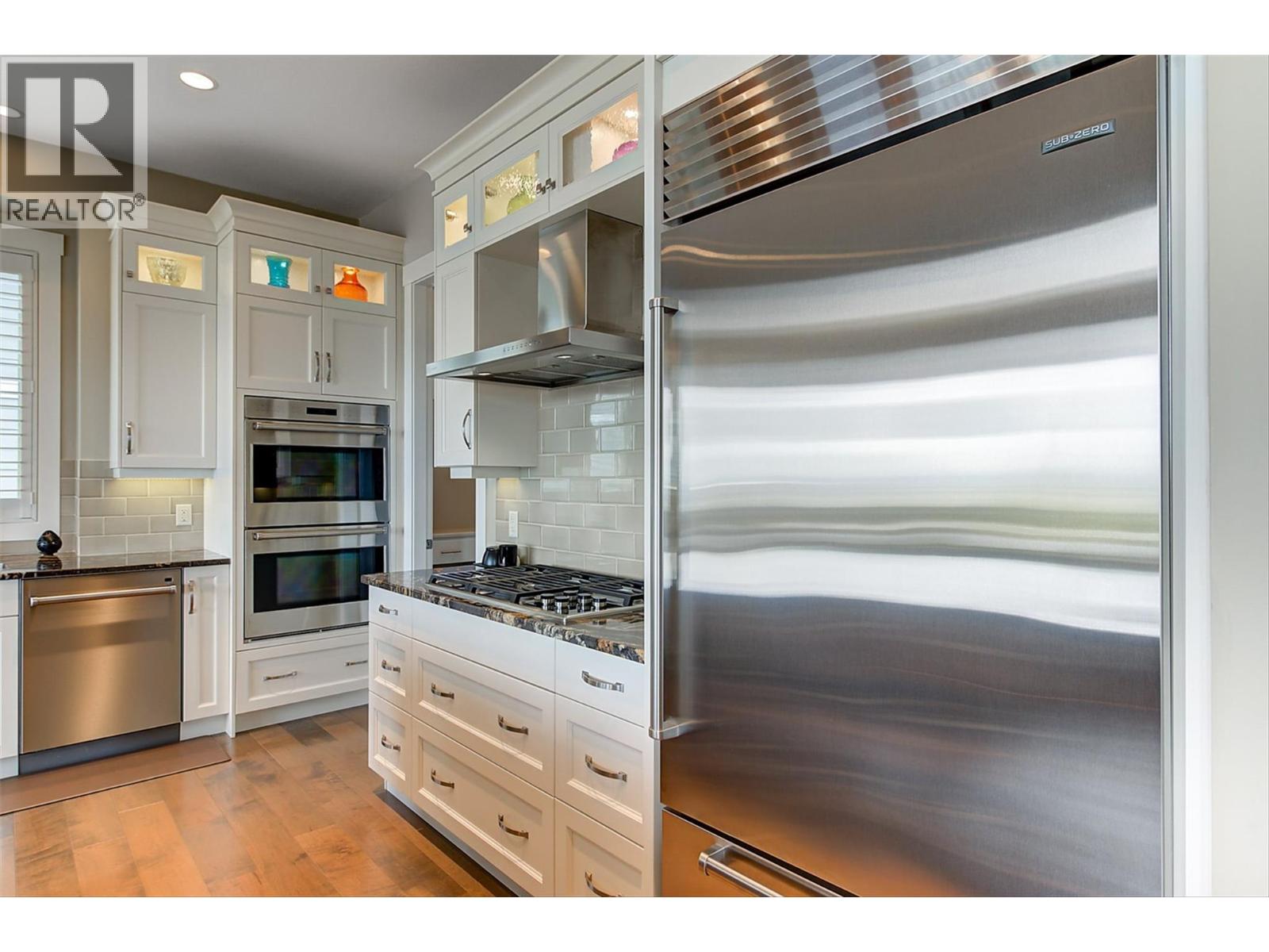  440 Lakepointe Drive, Kelowna