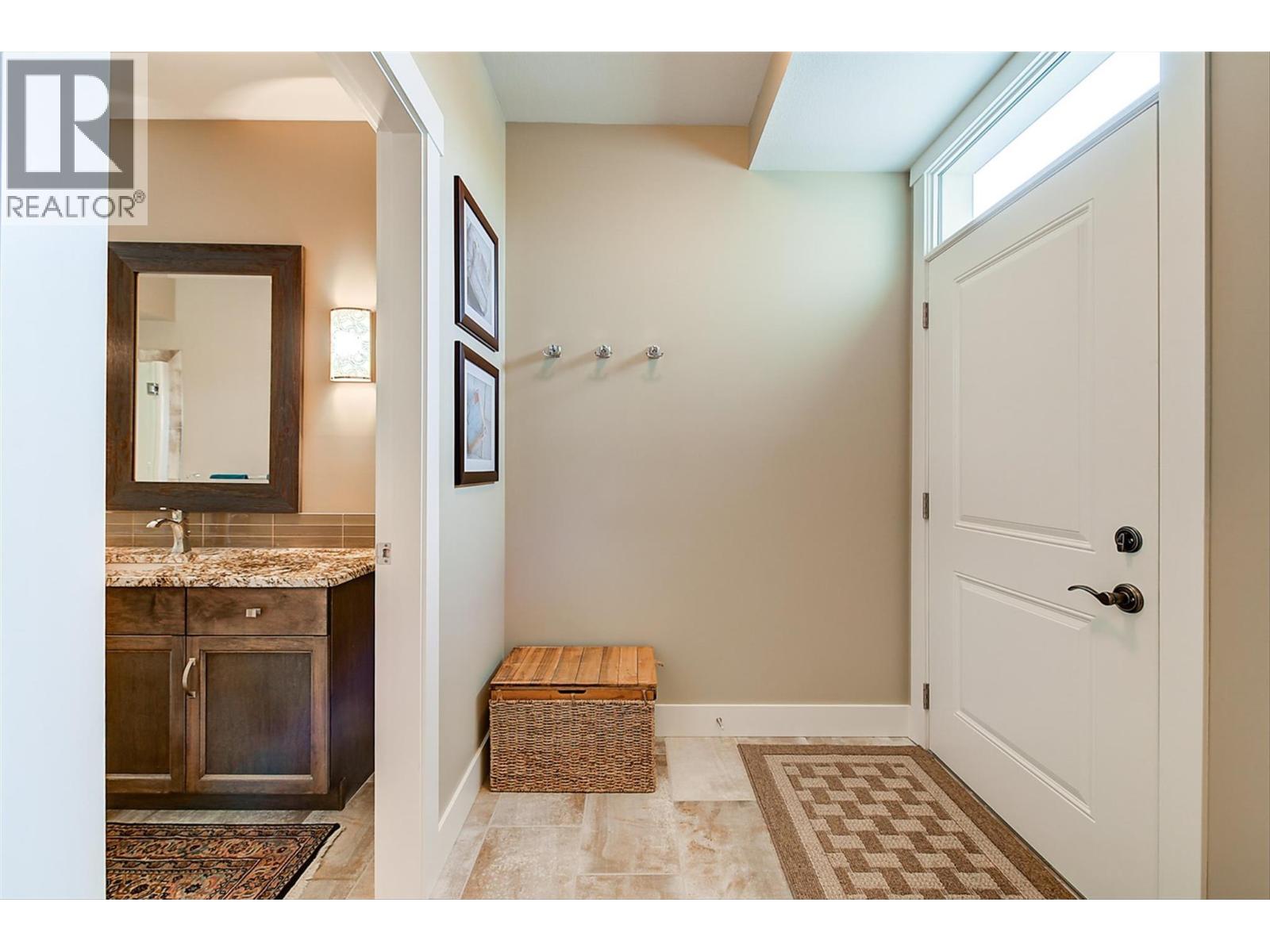 440 Lakepointe Drive, Kelowna