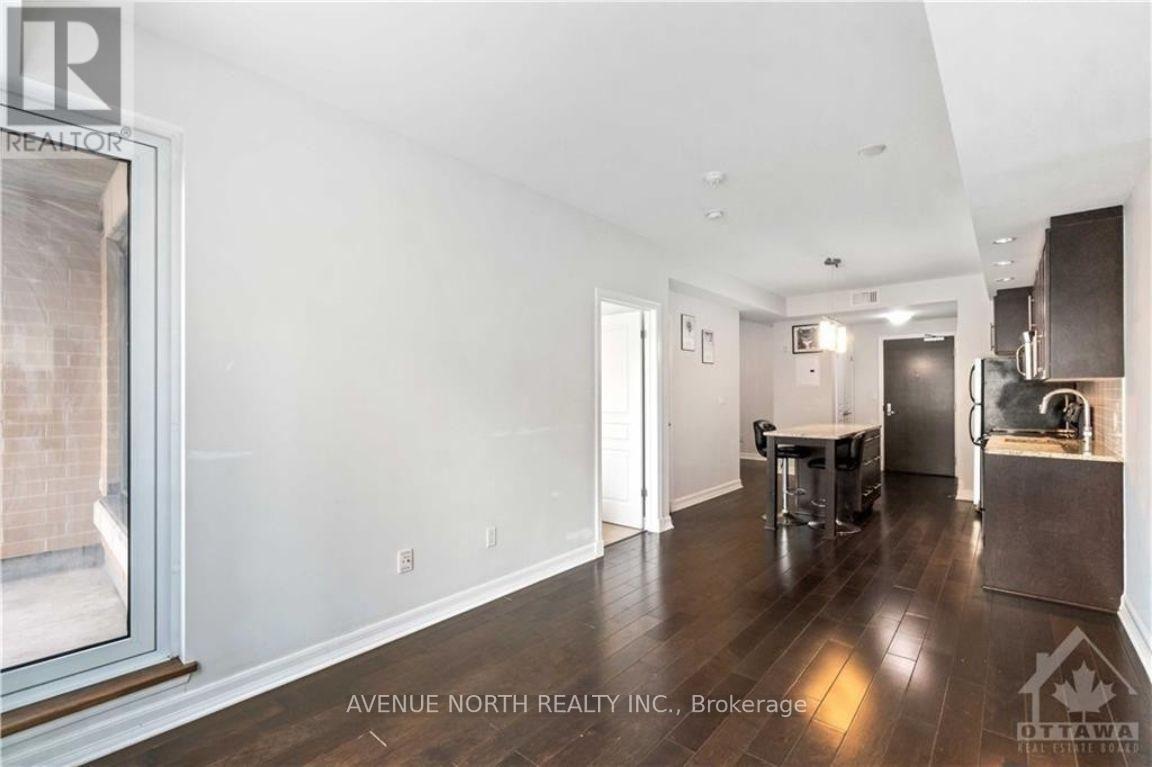Photo 3 of 511 238 Besserer Street, Ottawa ON