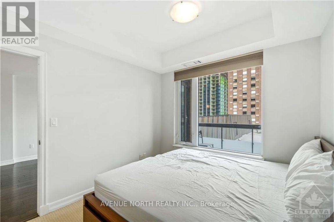 Photo 2 of 511 238 Besserer Street, Ottawa ON