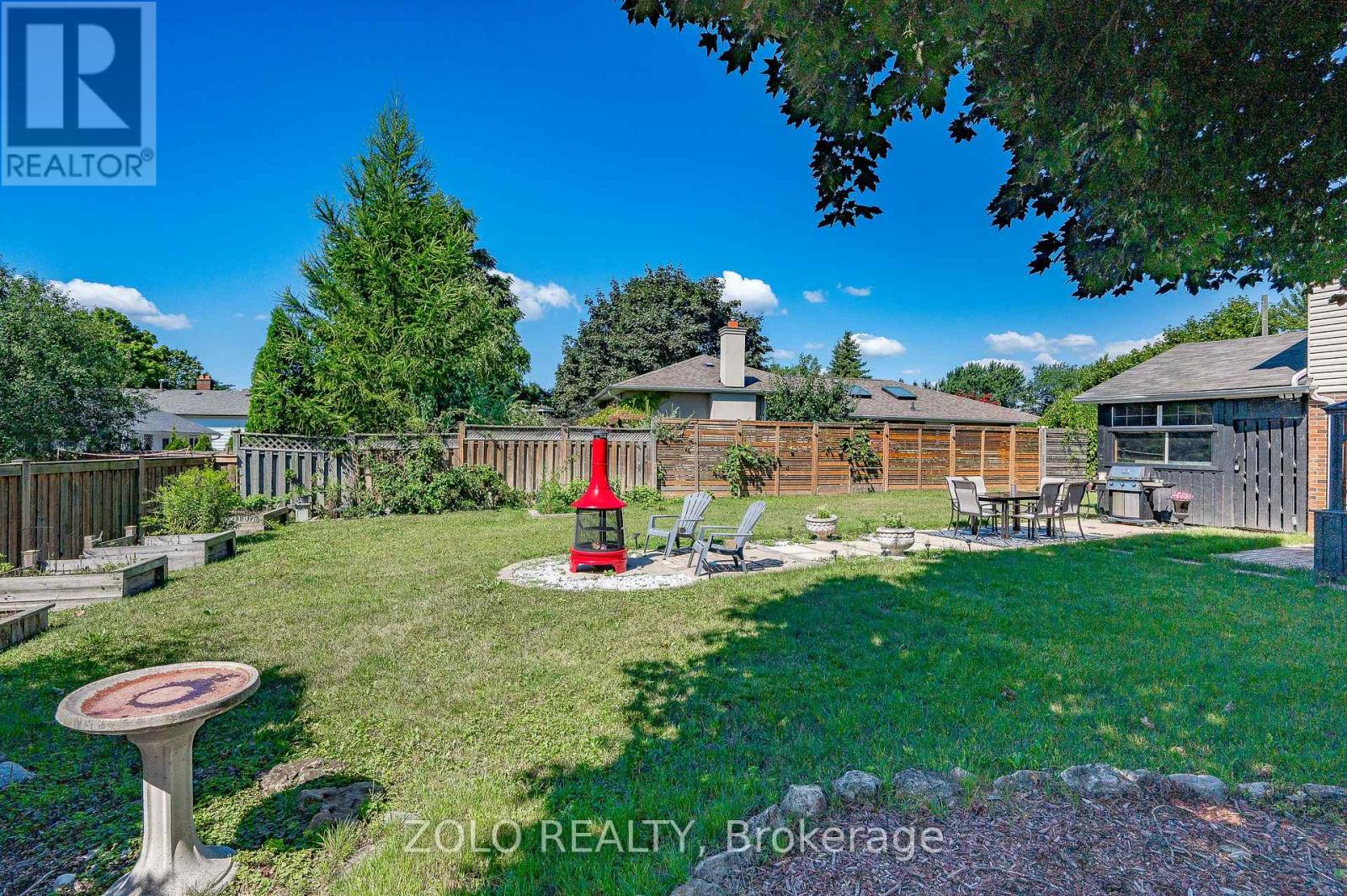 Photo 36 of 18 Fagan Drive, Halton Hills ON