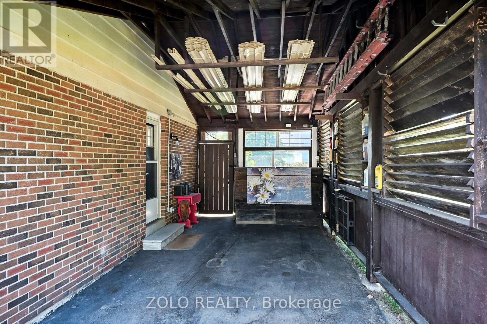 Photo 13 of 18 Fagan Drive, Halton Hills ON