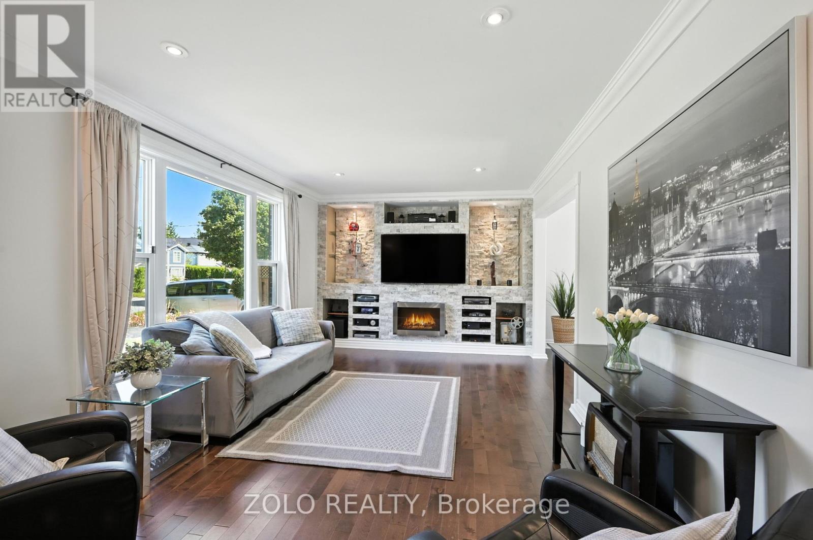 Photo 37 of 18 Fagan Drive, Halton Hills ON