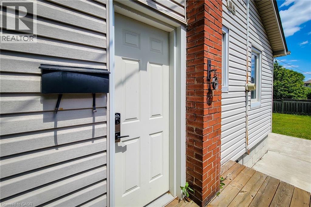 Photo 6 of 345 E Hawkridge Avenue E Unit Basement, Hamilton ON