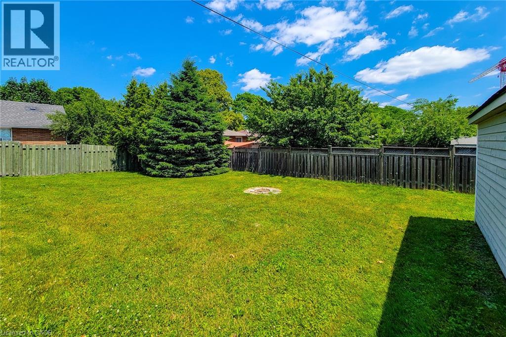 Photo 2 of 345 E Hawkridge Avenue E Unit Basement, Hamilton ON