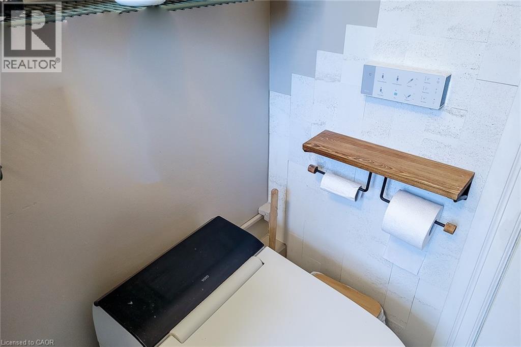 Photo 5 of 345 E Hawkridge Avenue E Unit Basement, Hamilton ON