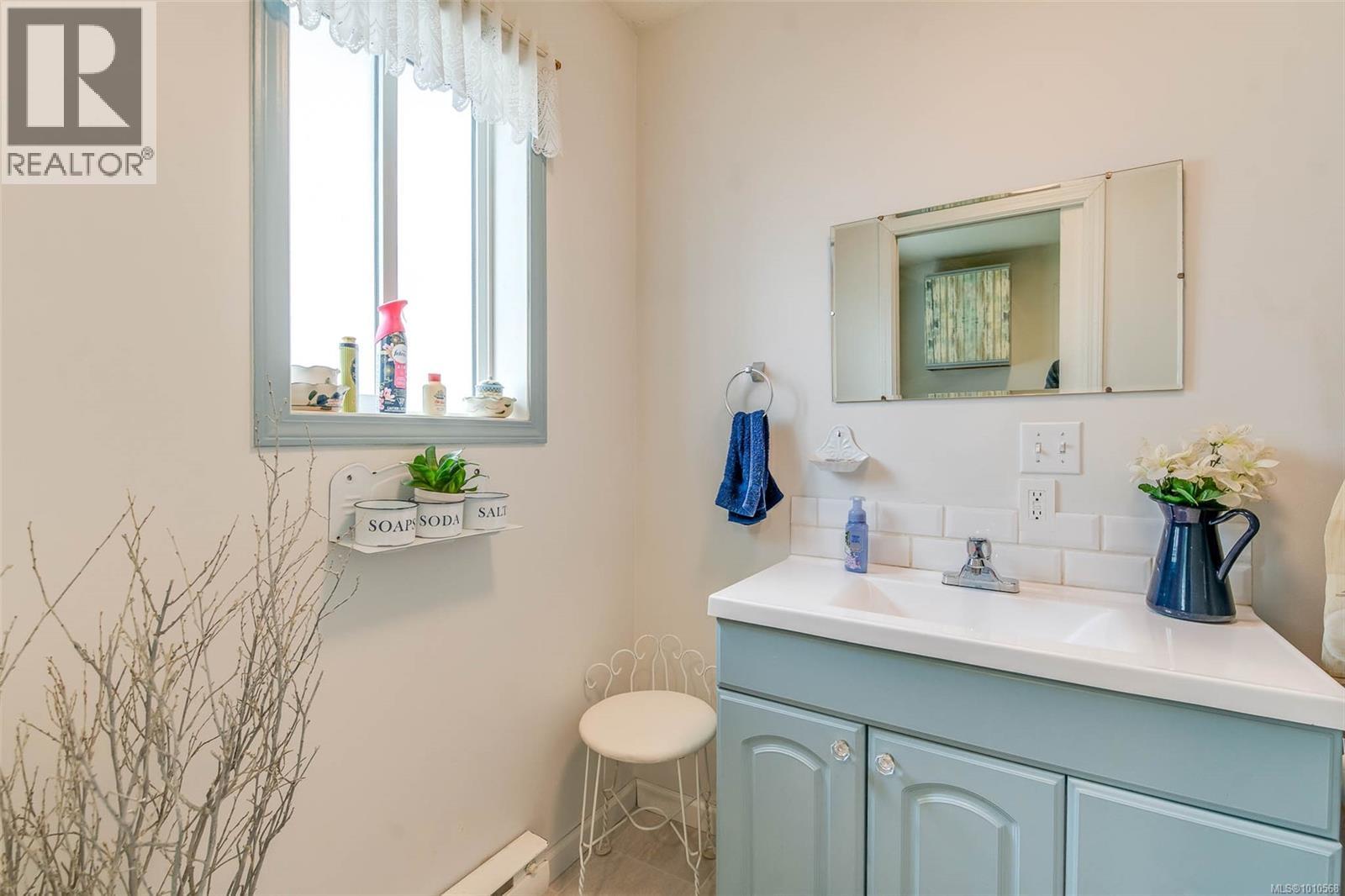 Photo 27 of 4711 Montrose St, Port Alberni BC