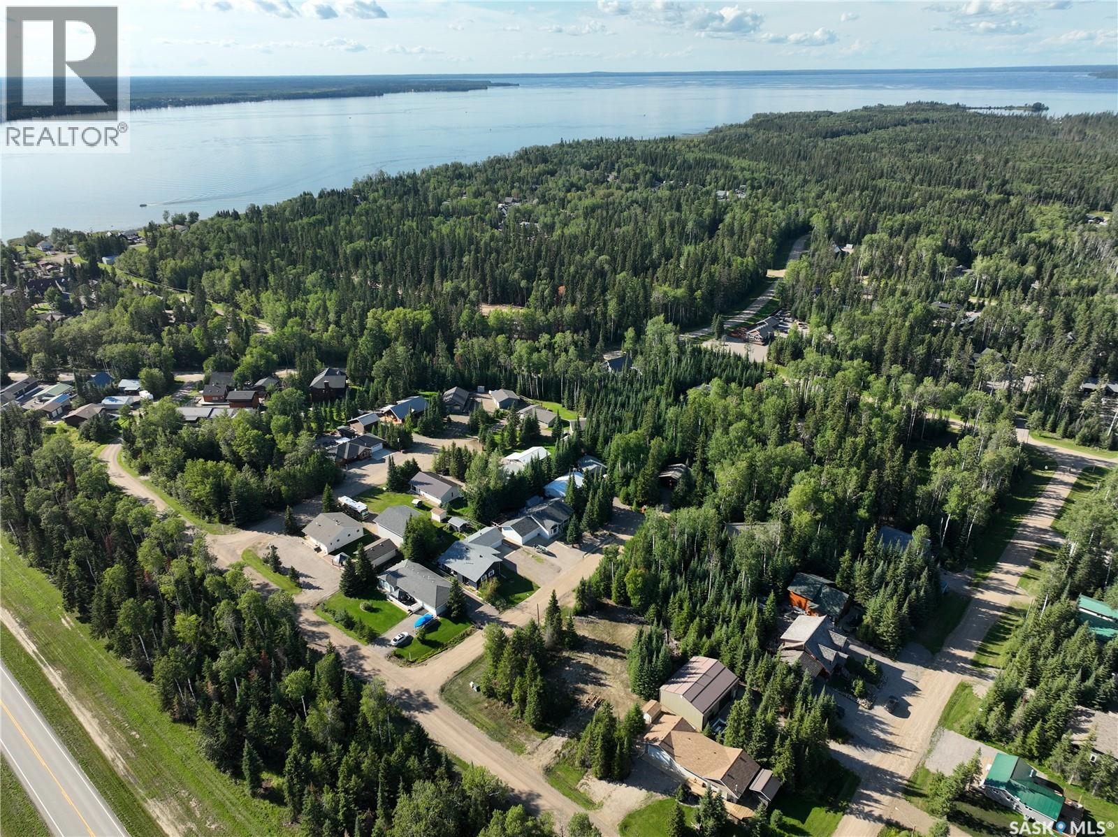 Photo 5 of 4 Falcon Place, Candle Lake SK