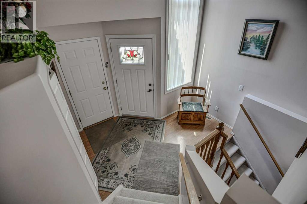 Single Family House Bi-level for Sale in  Somerglen Park SW Somerset Calgary 
