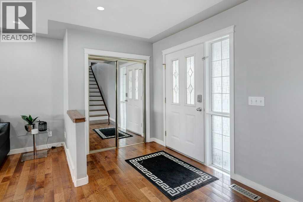 Single Family House for Sale in  Tuscarora Close NW Tuscany Calgary 