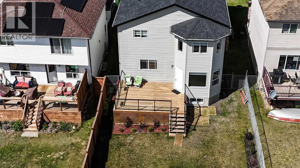 Single Family House for Sale in  Tuscarora Close NW Tuscany Calgary 