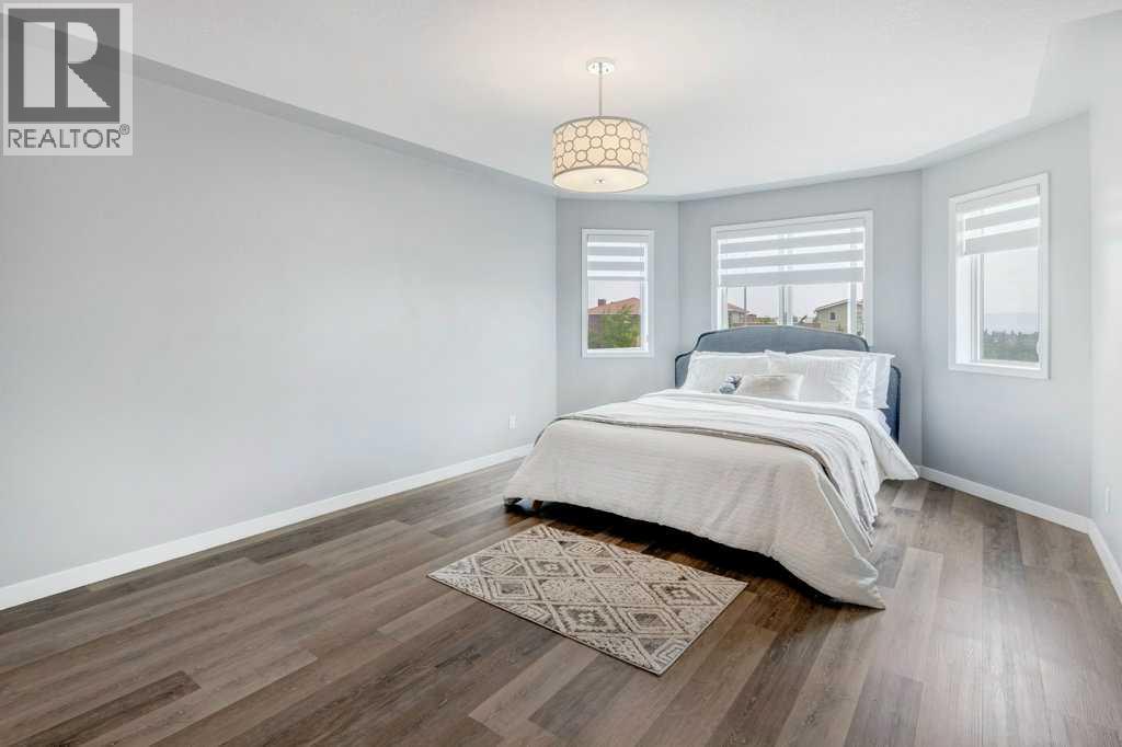 Single Family House for Sale in  Tuscarora Close NW Tuscany Calgary 