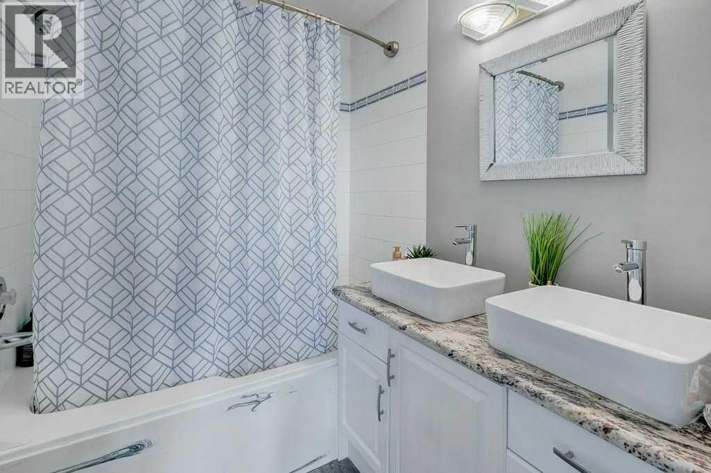 Single Family House for Sale in  Tuscarora Close NW Tuscany Calgary 