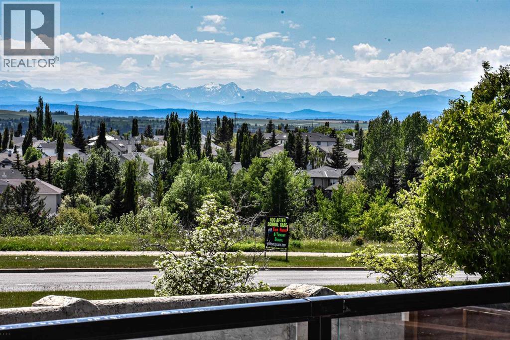 Single Family House for Sale in  Tuscarora Close NW Tuscany Calgary 