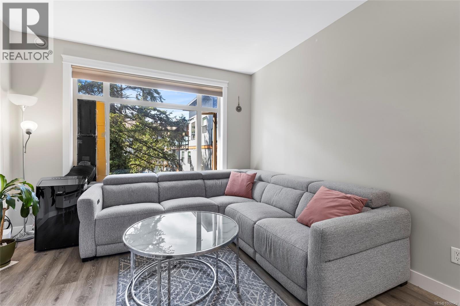 Photo 9 of 307 844 Goldstream Ave, Langford BC