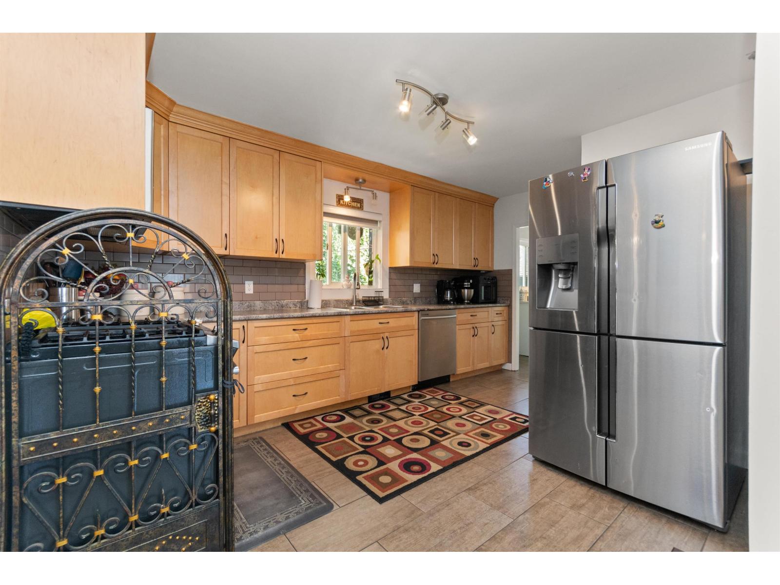 Photo 12 of 8550 Norman Crescent Chilliwack Proper South, Chilliwack BC