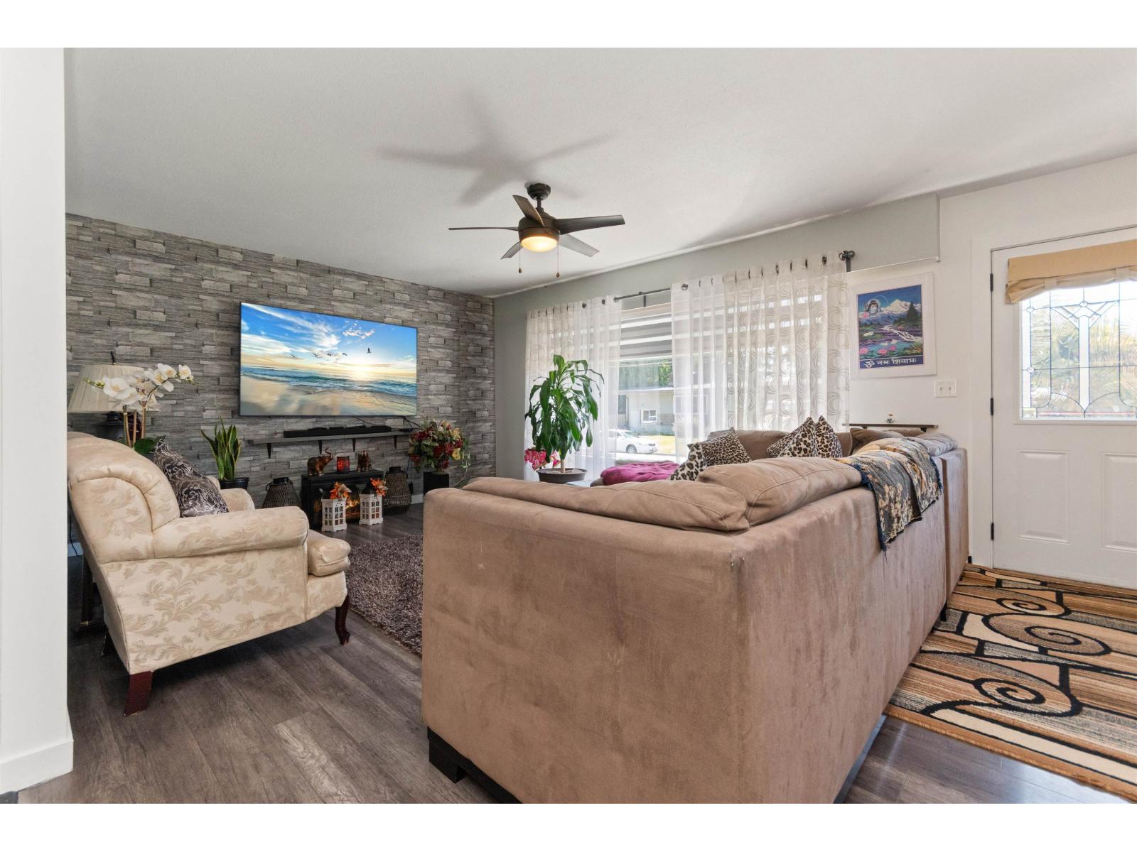 Photo 8 of 8550 Norman Crescent Chilliwack Proper South, Chilliwack BC