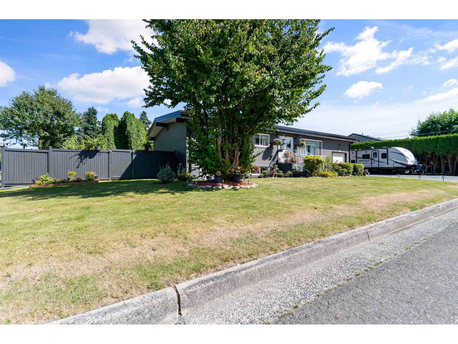 Photo 39 of 8550 Norman Crescent Chilliwack Proper South, Chilliwack BC