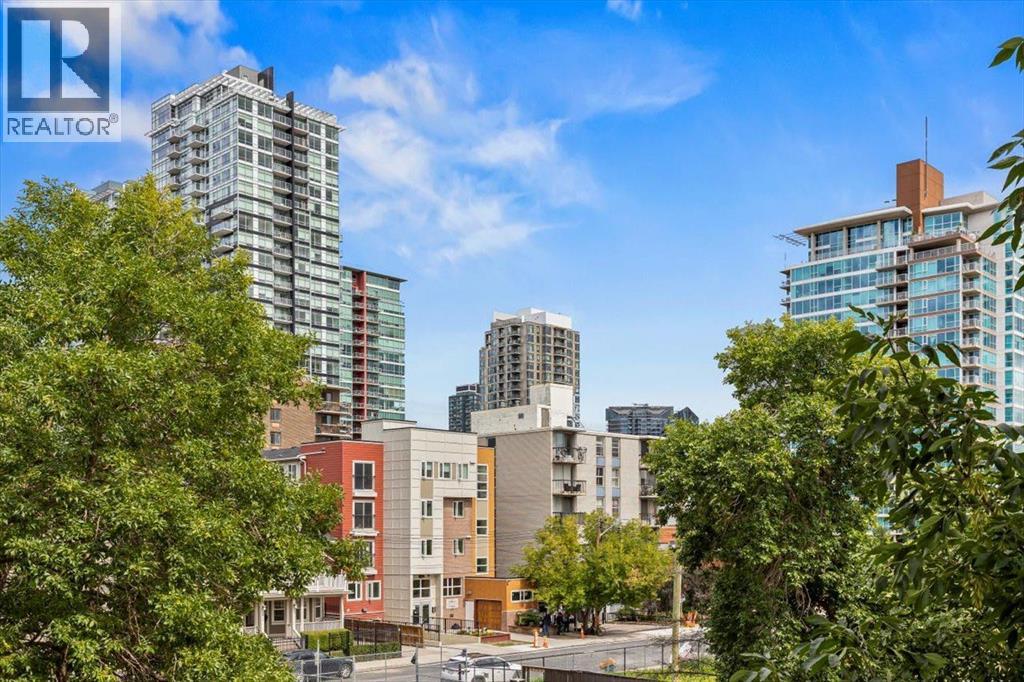 Single Family House for Sale in    Avenue SW Beltline Calgary 