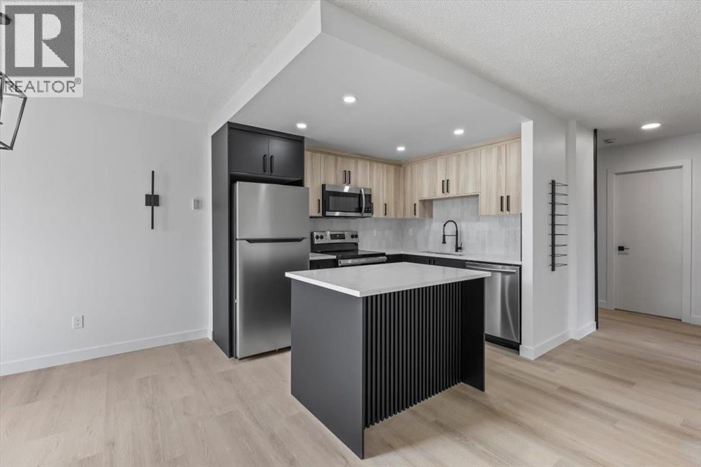 Single Family House for Sale in    Avenue SW Beltline Calgary 