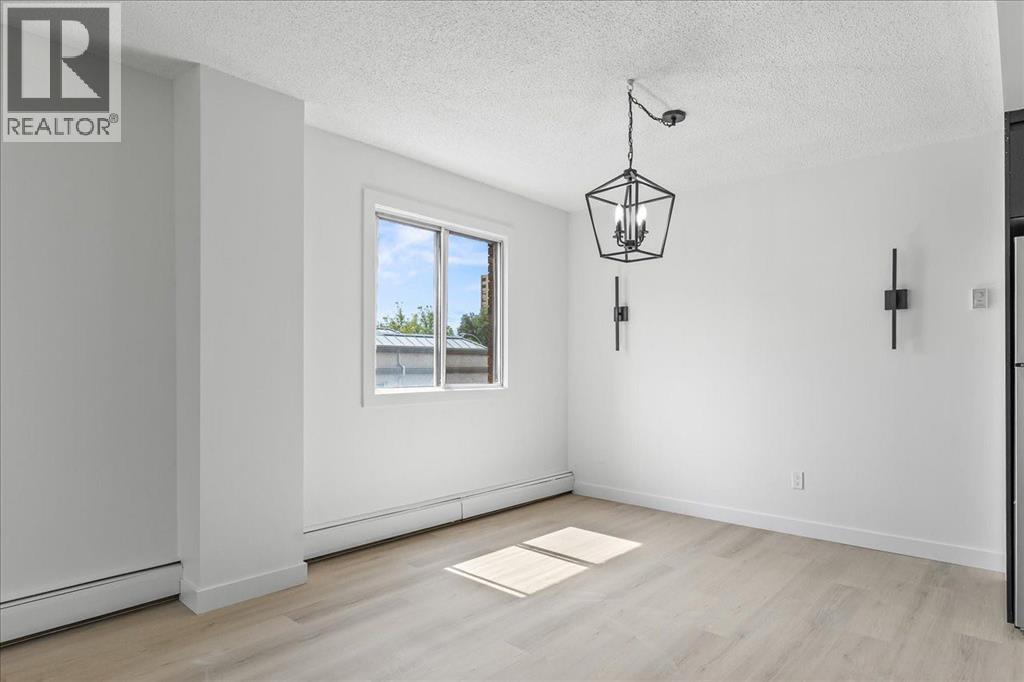 Single Family House for Sale in    Avenue SW Beltline Calgary 