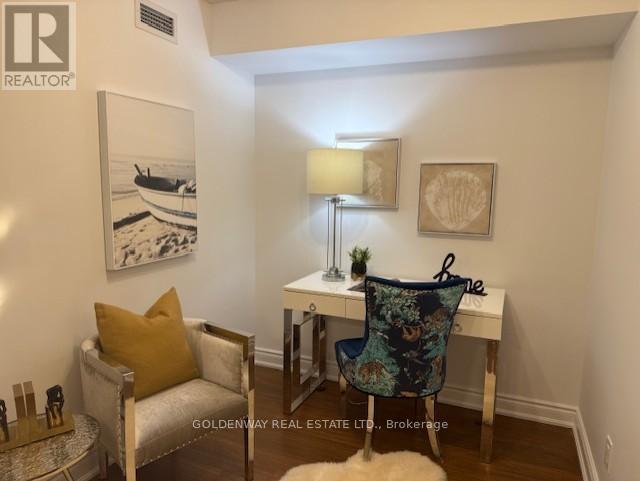 Photo 4 of 501 233 South Park Road, Markham ON