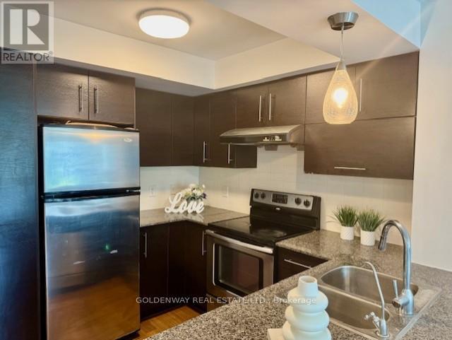 Photo 2 of 501 233 South Park Road, Markham ON
