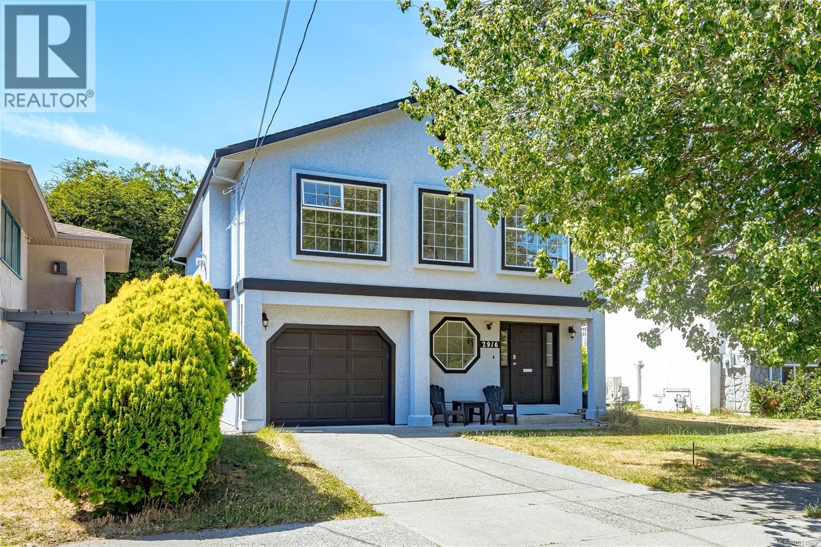 Photo 1 of 2916 Scott St, Victoria BC