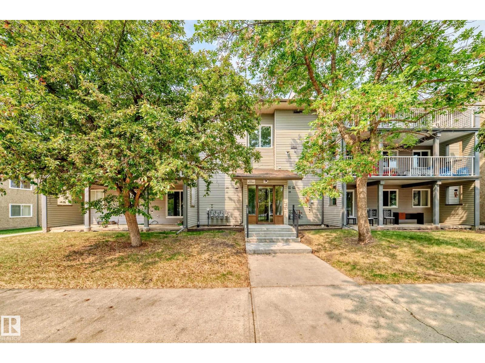 Photo 31 of 105 6212 180 St Nw, Edmonton AB