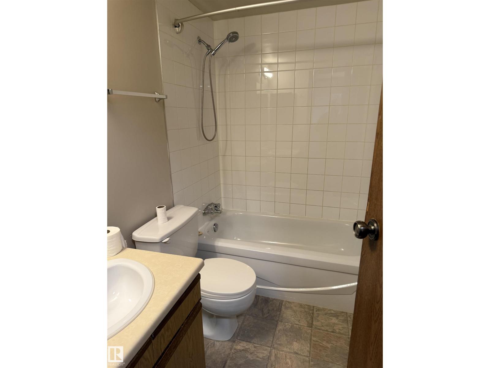 Photo 49 of 105 6212 180 St Nw, Edmonton AB