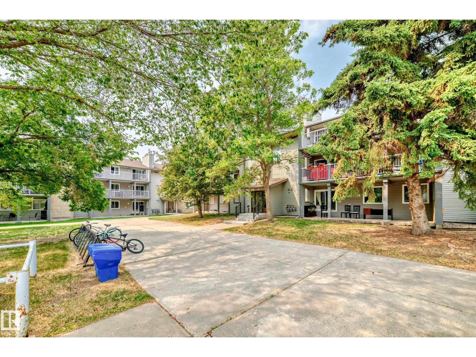 Photo 30 of 105 6212 180 St Nw, Edmonton AB
