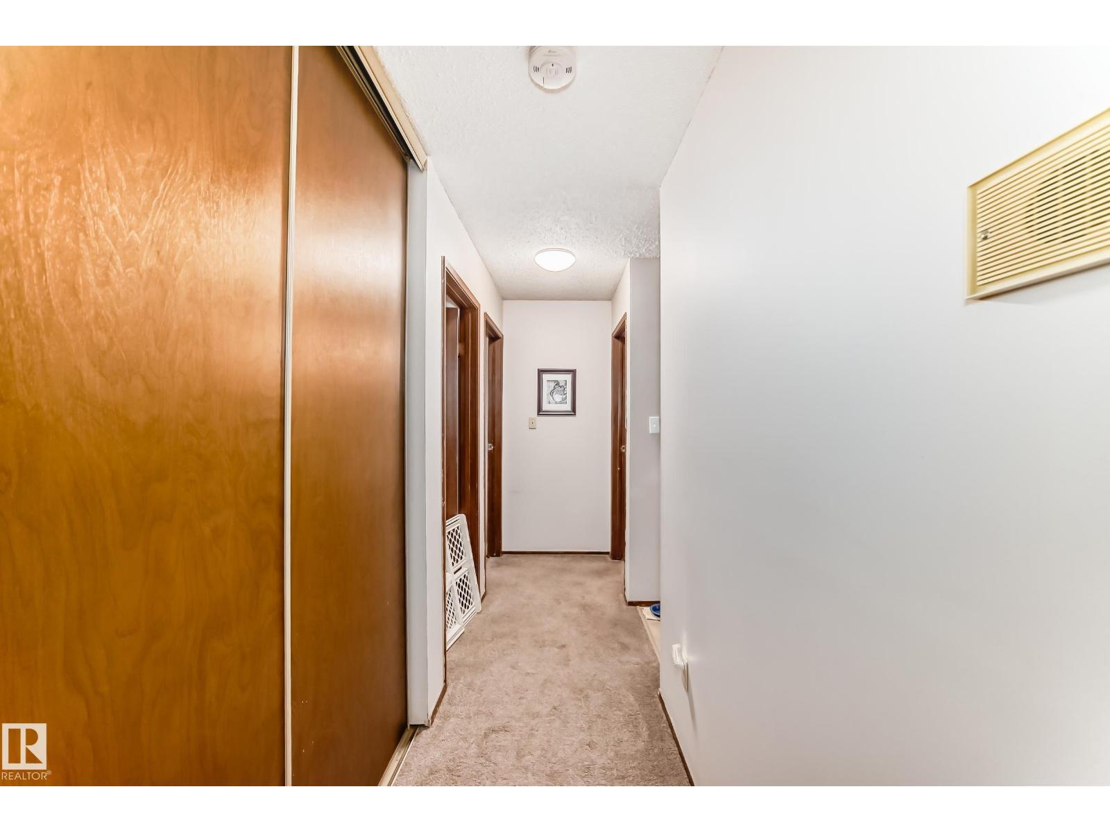 Photo 15 of 105 6212 180 St Nw, Edmonton AB