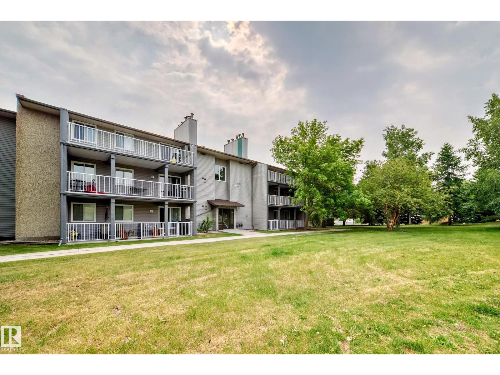Photo 27 of 105 6212 180 St Nw, Edmonton AB