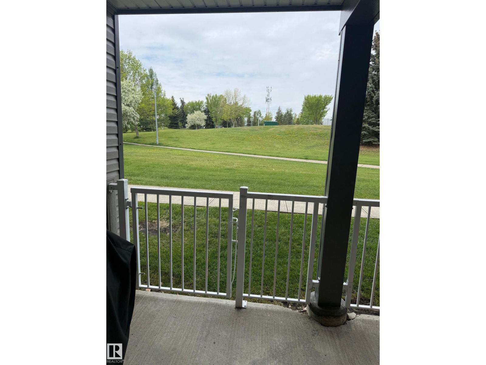 Photo 47 of 105 6212 180 St Nw, Edmonton AB