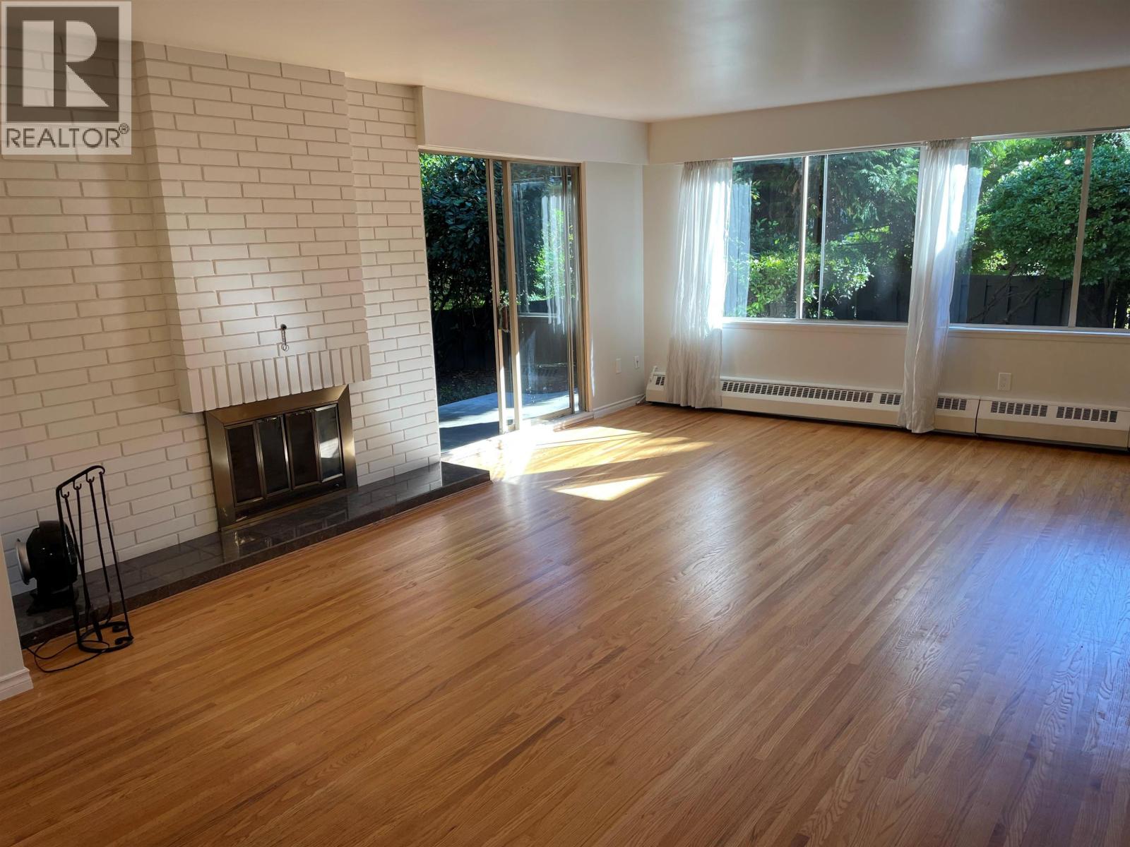 801 235 KEITH ROAD, West Vancouver