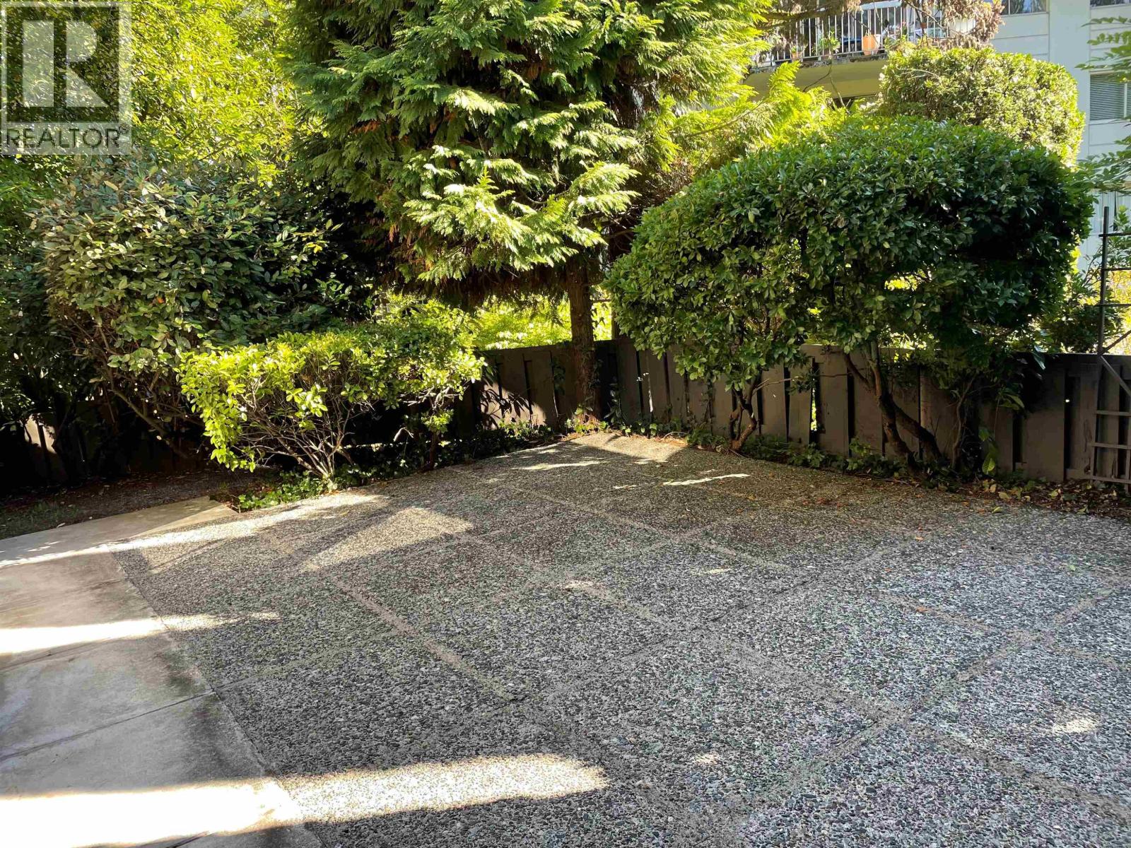 801 235 KEITH ROAD, West Vancouver