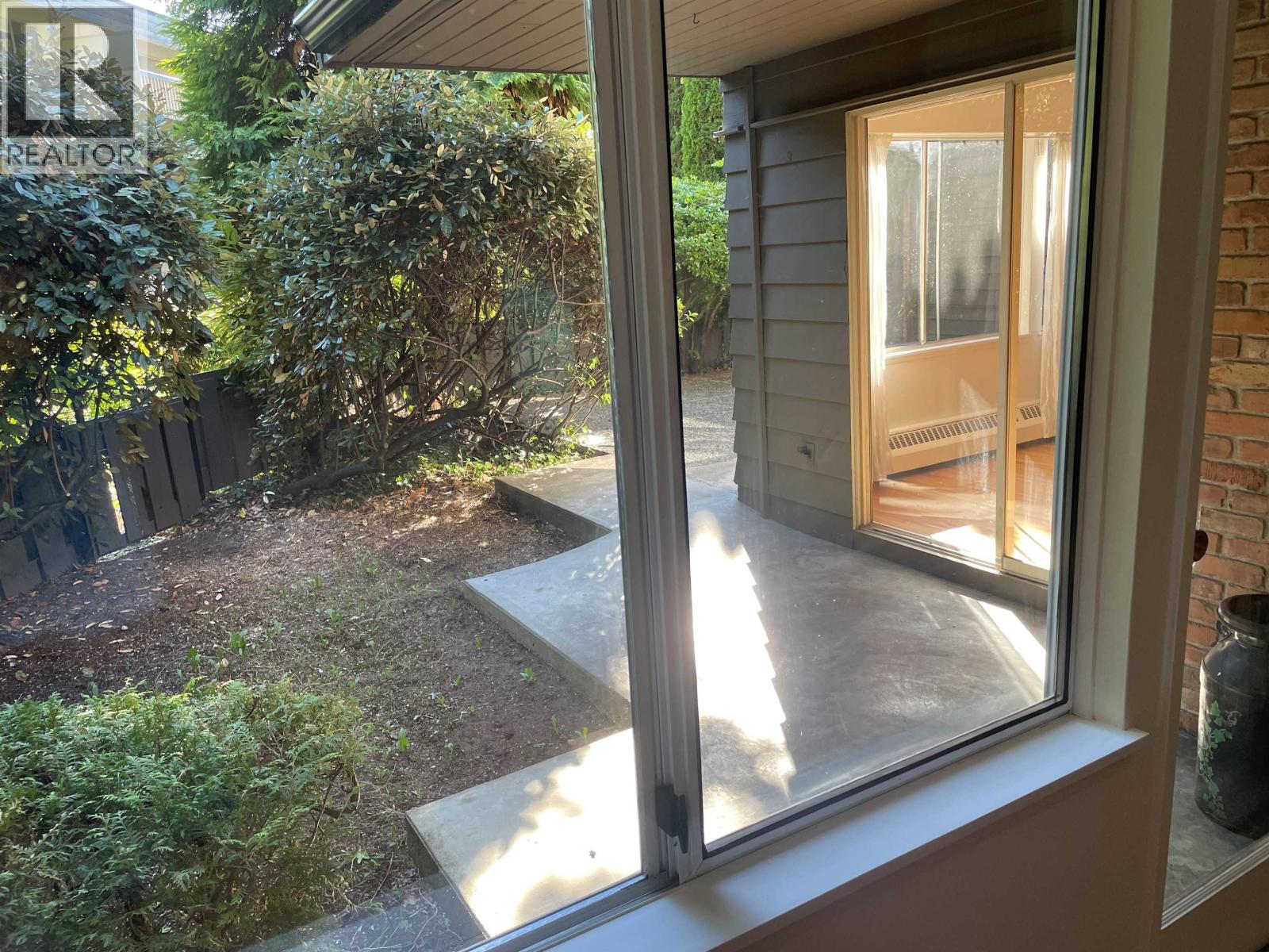 801 235 KEITH ROAD, West Vancouver