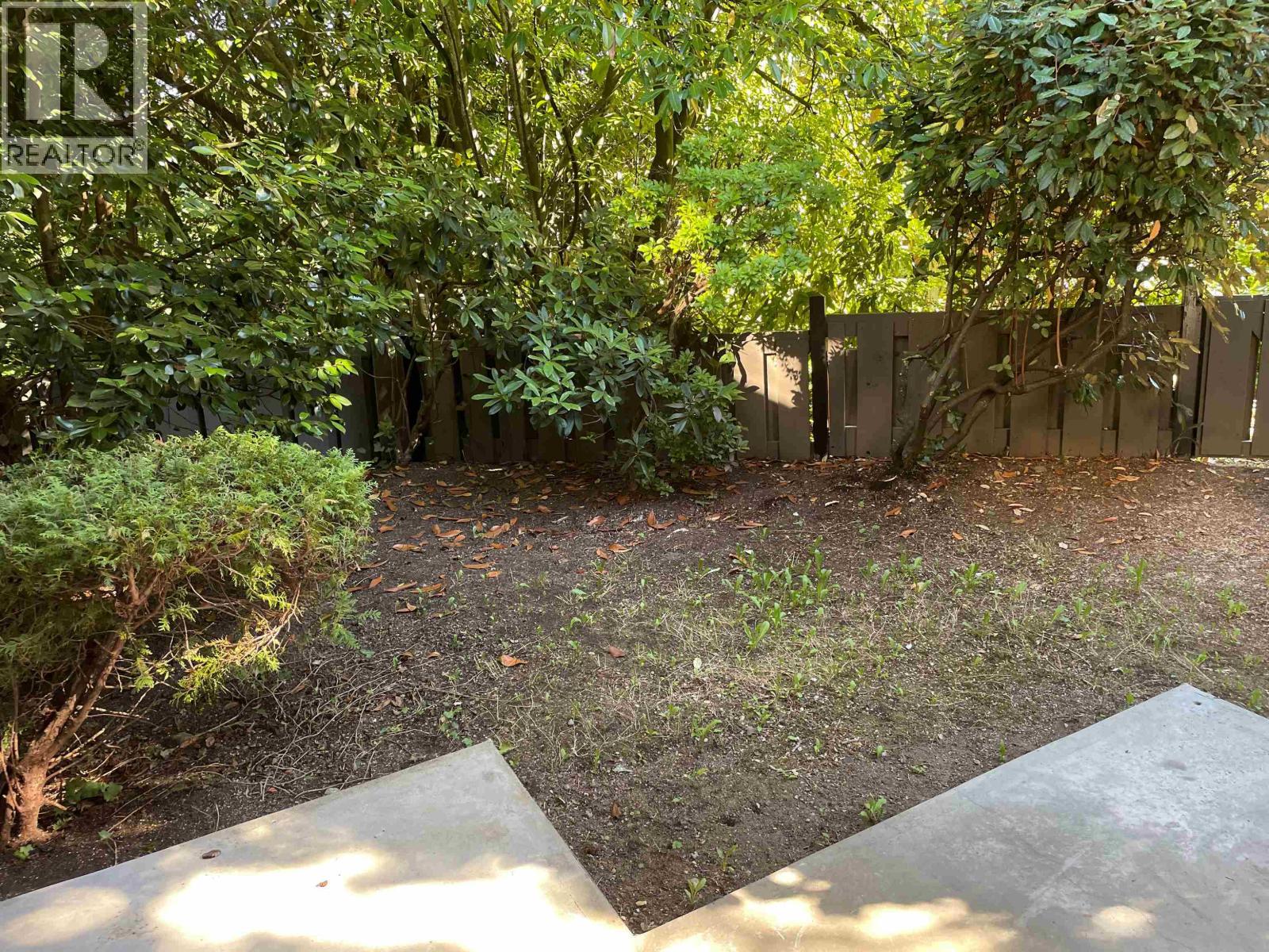 801 235 KEITH ROAD, West Vancouver