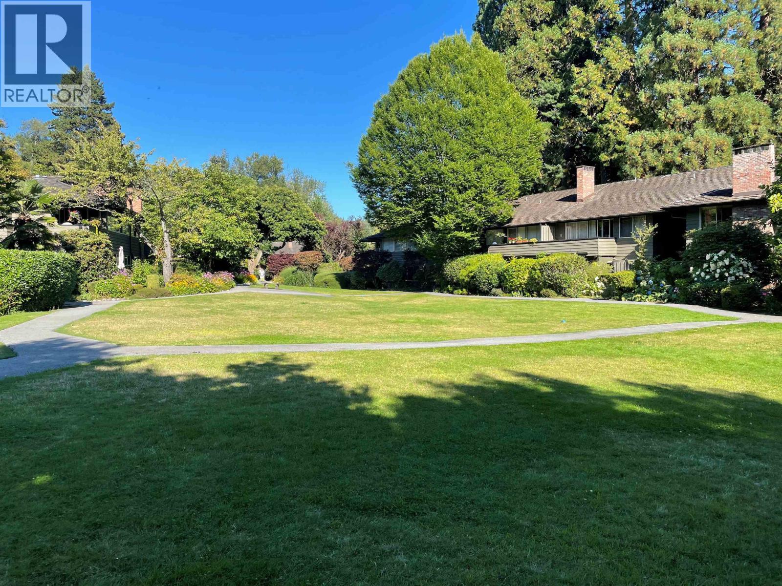 801 235 KEITH ROAD, West Vancouver