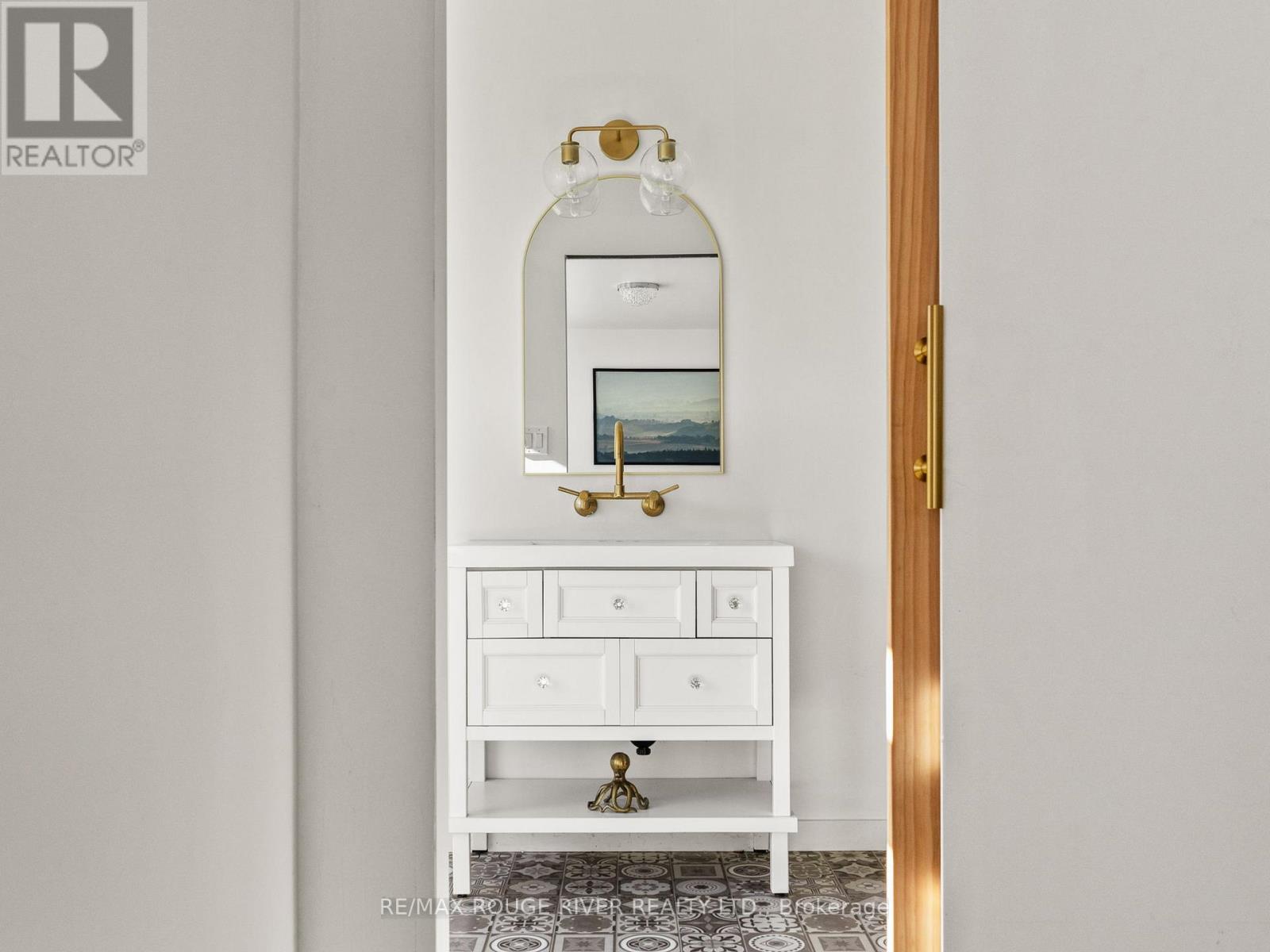 Photo 7 of 1176 Ixl Road, Trent Hills ON