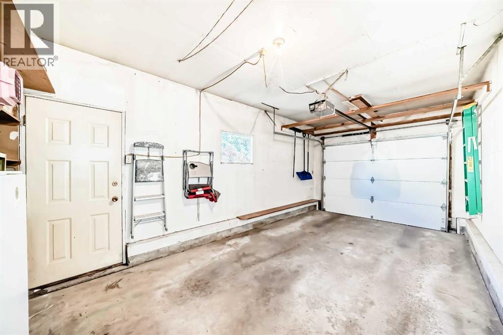 Single Family House 3 Level for Sale in  Deer Run Close SE Deer Run Calgary 