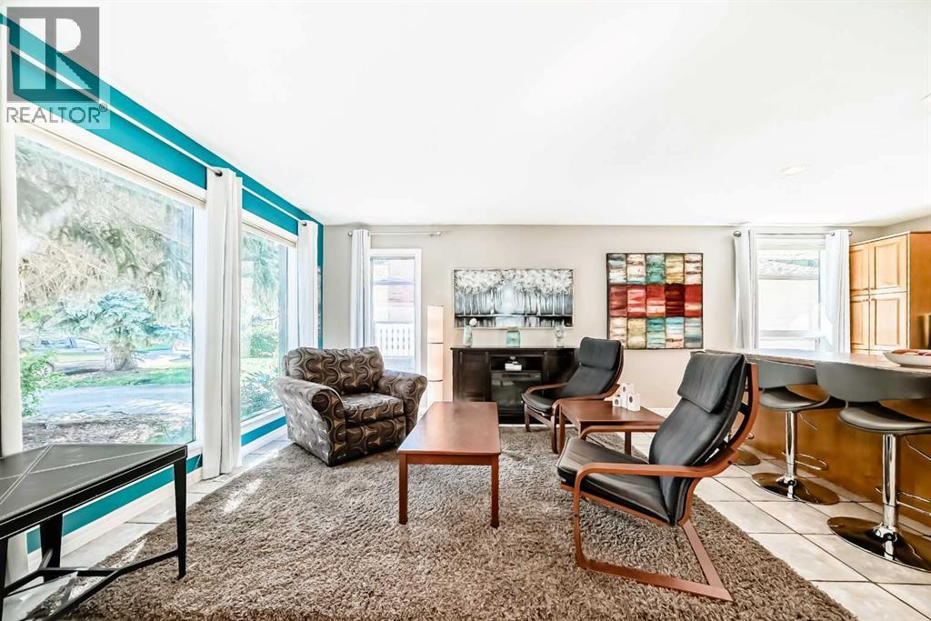 Single Family House 3 Level for Sale in  Deer Run Close SE Deer Run Calgary 