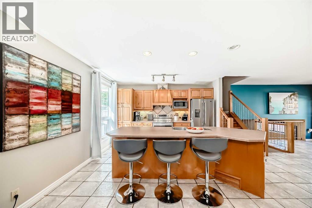 Single Family House 3 Level for Sale in  Deer Run Close SE Deer Run Calgary 