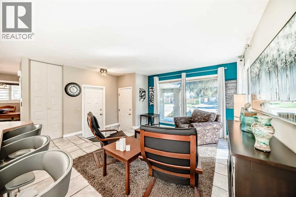 Single Family House 3 Level for Sale in  Deer Run Close SE Deer Run Calgary 