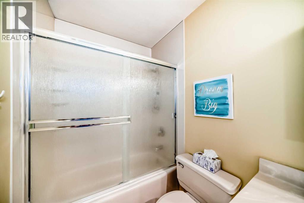 Single Family House 3 Level for Sale in  Deer Run Close SE Deer Run Calgary 