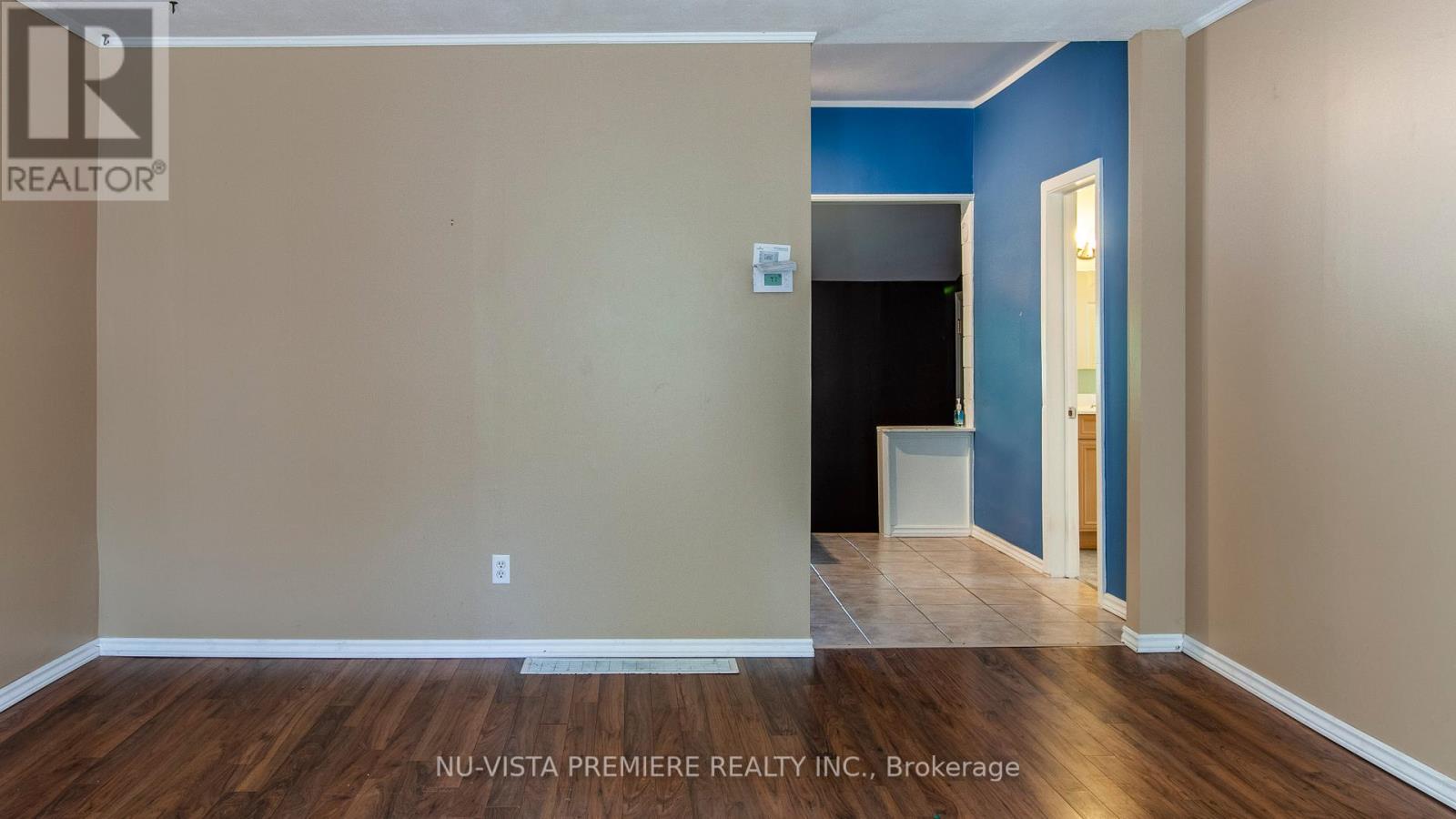 Photo 25 of 13 Empress Avenue, London North ON