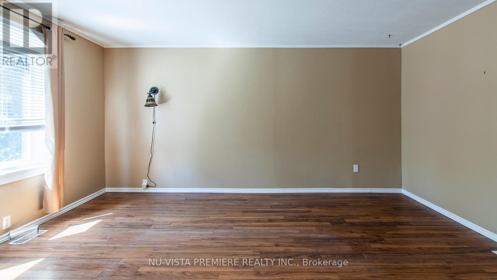Photo 13 of 13 Empress Avenue, London North ON