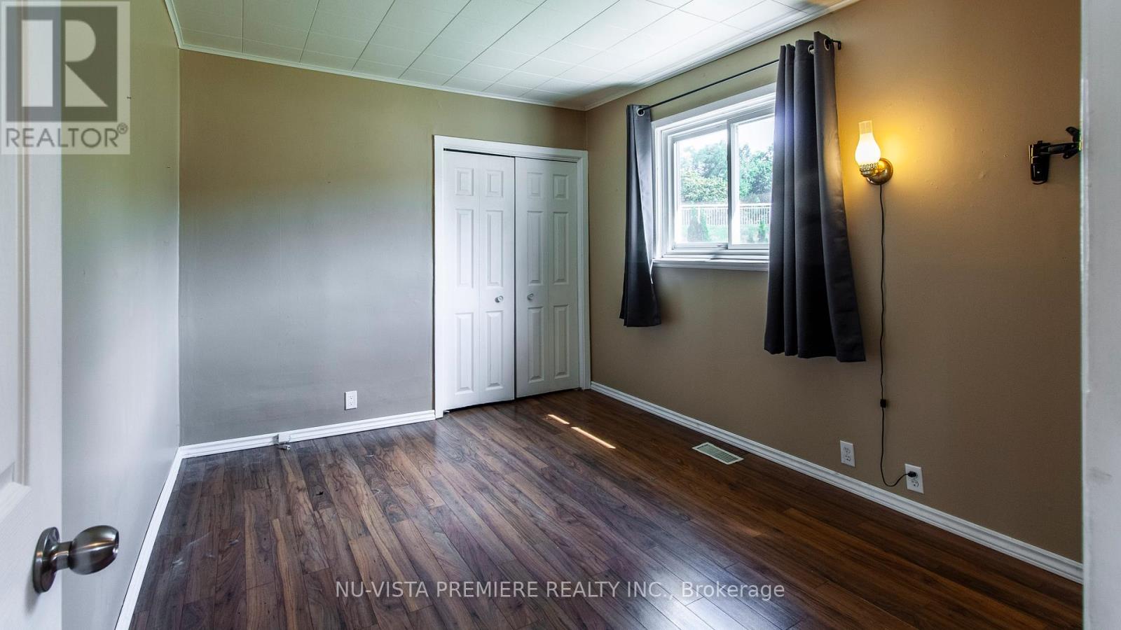 Photo 28 of 13 Empress Avenue, London North ON