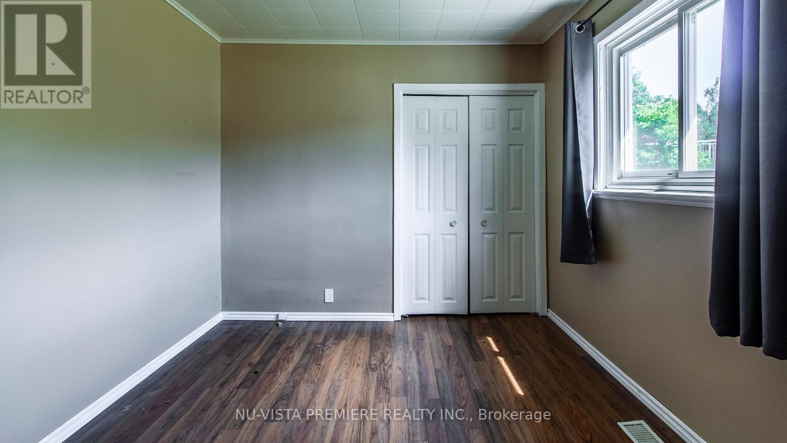 Photo 4 of 13 Empress Avenue, London North ON